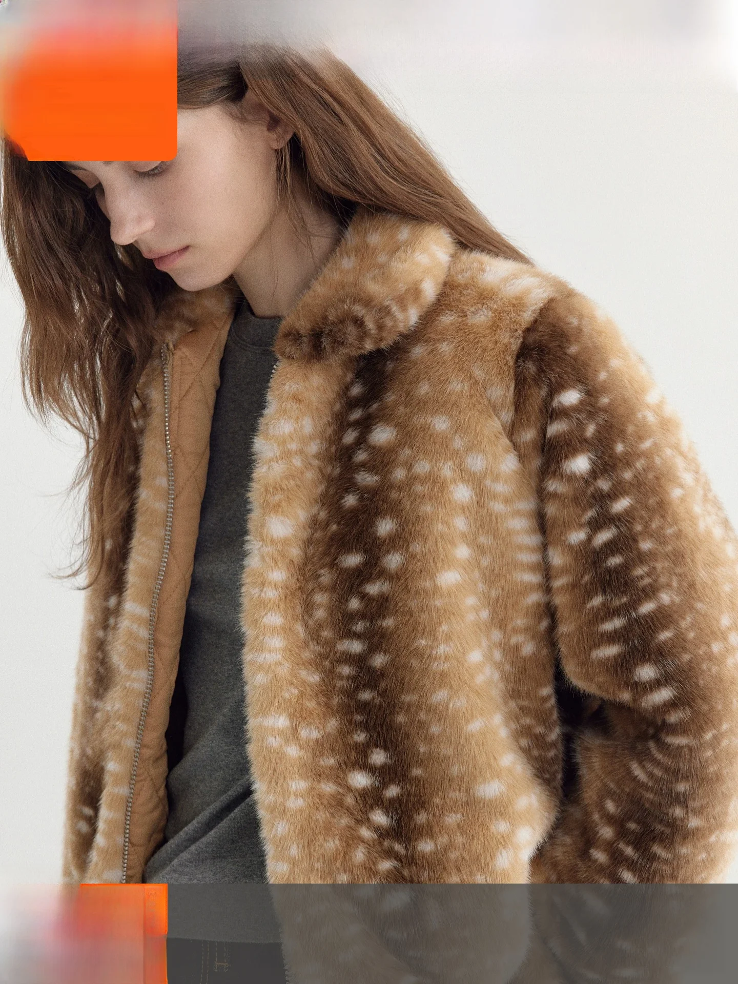 

Fano Winter Atmosphere Caramel Brown "Deer Pattern Rhombus Quilted" Eco-Friendly Fur Jacket Casual Style Long Sleeve Zipper C...
