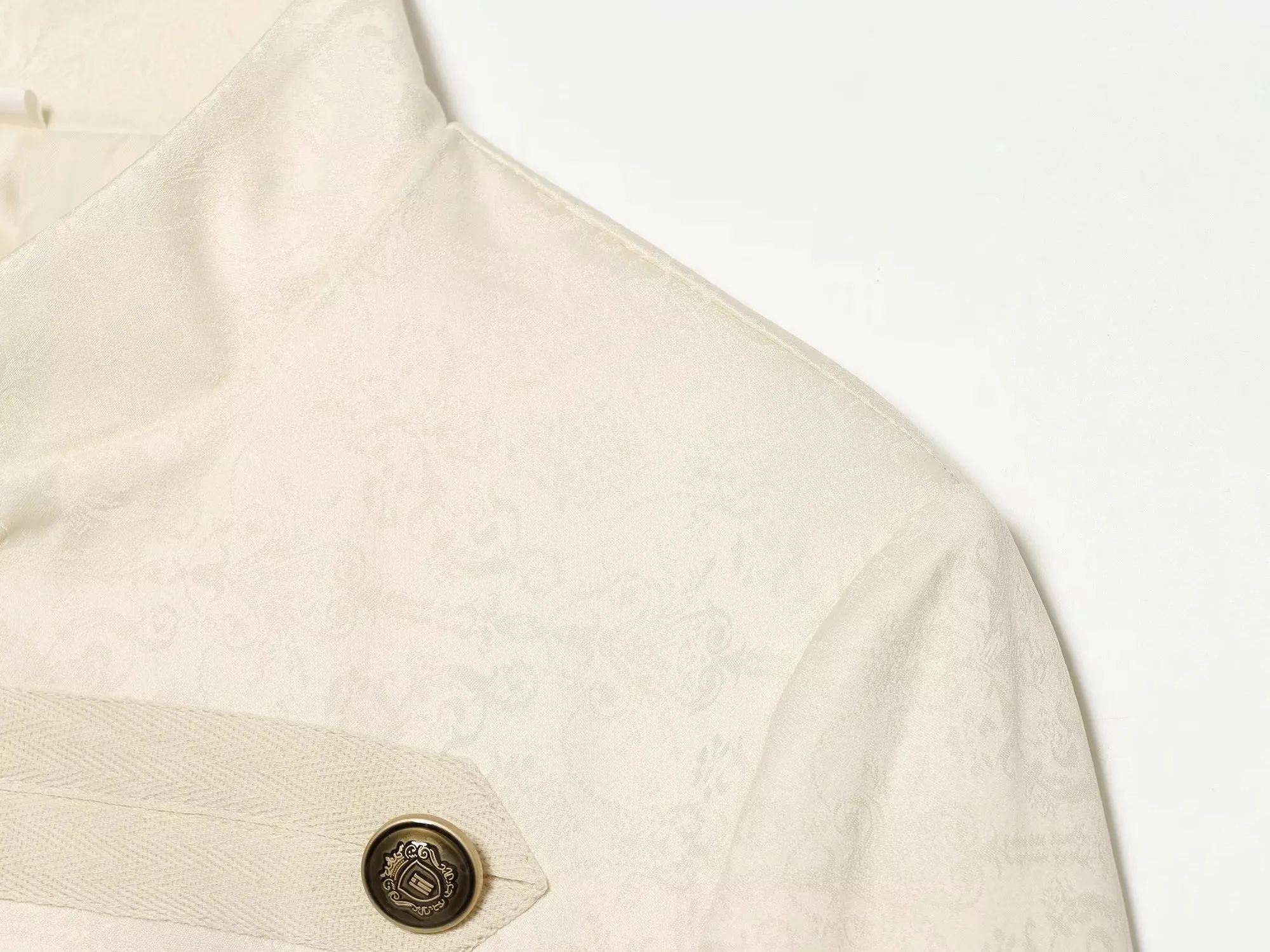 Damenjacke 2026 Neue Herbstkollektion Langarm Geknöpfter Figurbetonter Blazer Elegante Schicke Persönlichkeits-Damenoberbekleidung – Detail 6