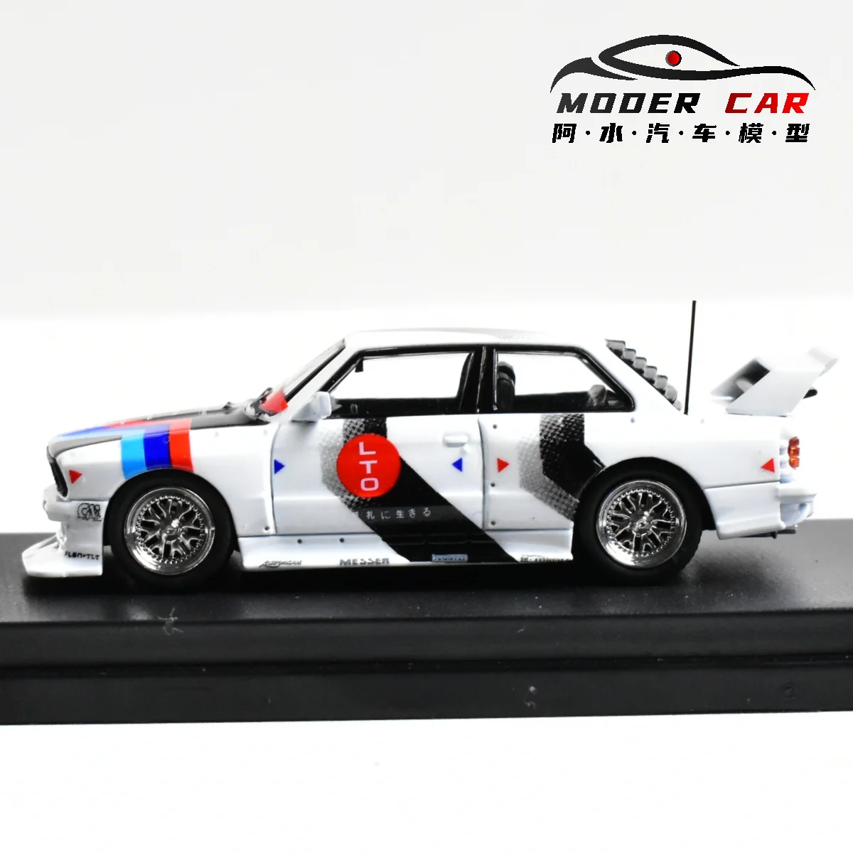 سيارة موديل SW 1:64 LTO Giftable E30 M3 DTM قابلة للجمع
