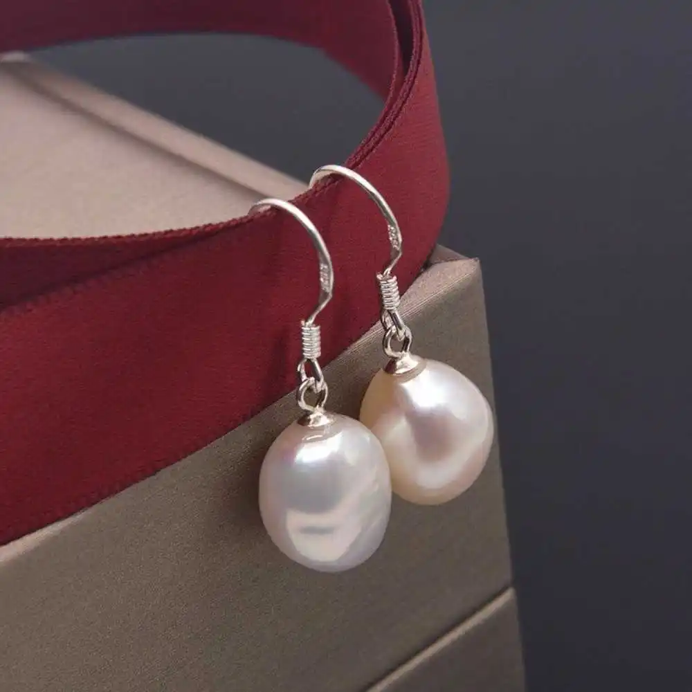 

A pair of natural freshwater Baroque pearl earrings 925 hook Children Office Unisex Everyday Custom Diamond Hoop Party