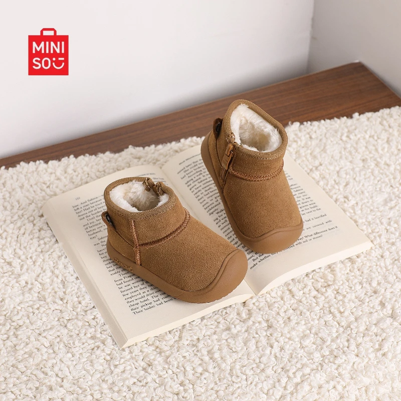 

Miniso 2025: ботинки из натуральной кожи, теплая зимняя обувь с высоким берцем на флисовой подкладке, первые ходунки с героями мультфильмов для мальчиков и девочек