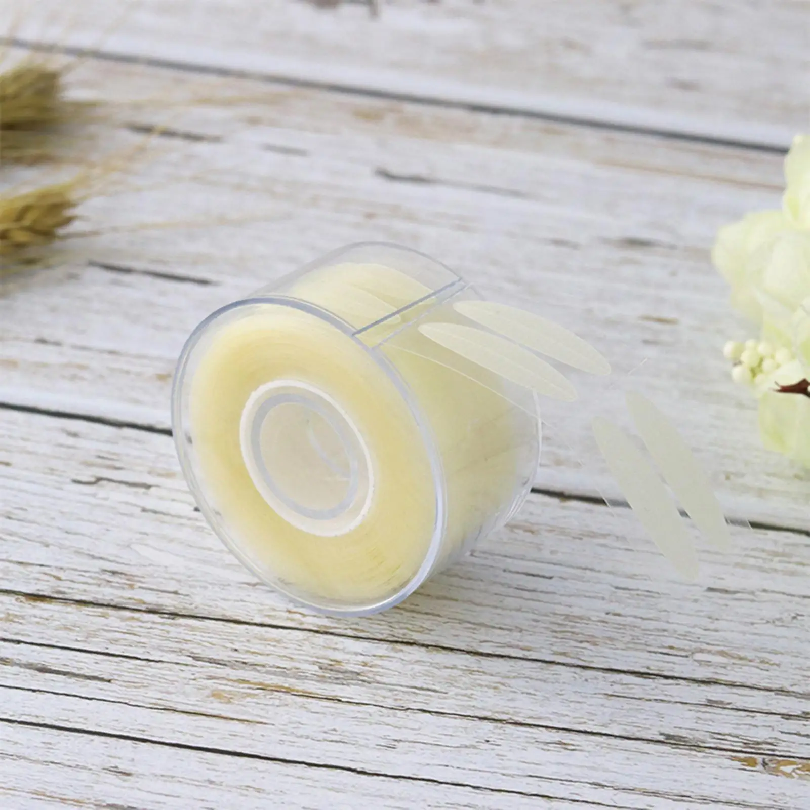 Double Eyelid Tapes, Eye Lift Strips, Natural Invisible Waterproof Self Sticky