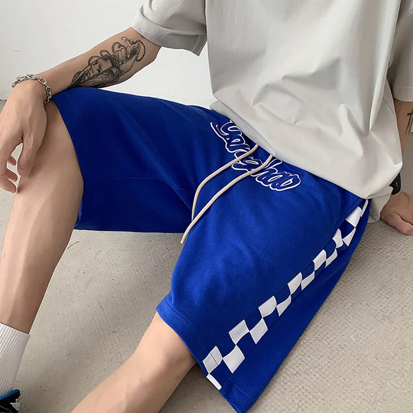 

Летние тонкие мужские шорты свободного кроя в стиле American Sport Pants, синие, с узором в виде шахматной доски, модные, брендовые, свободного кроя, длиной до колена.