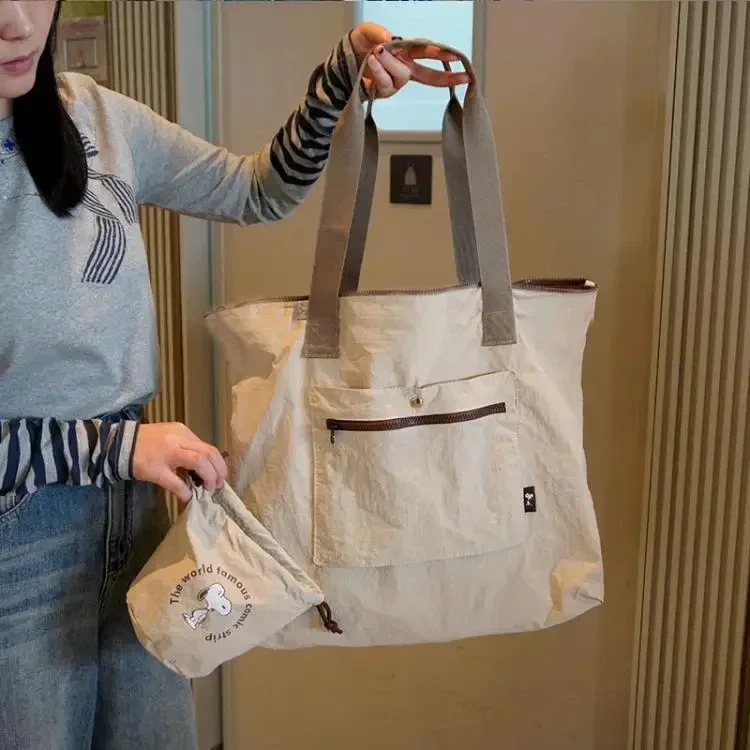 Neue Modische Beliebte Niedliche Cartoon-Snoopy-Reisetasche mit Großer Kapazität, Damen-Gepäcktasche, Damen-Umhängetasche, Faltbare Fitnesstasche – Detail 20