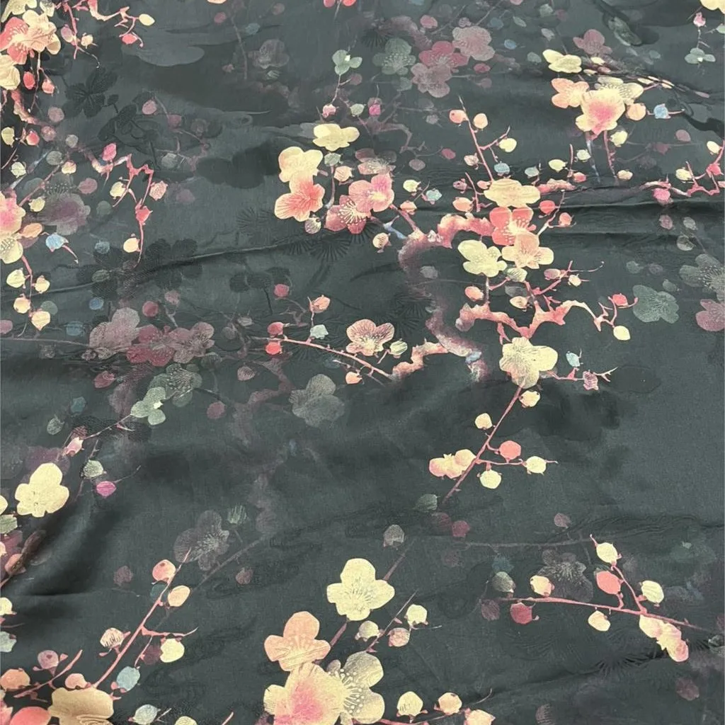 

26Momme Flower Rose Fragrant Cloud Yarn Skirt Customized High Quality Real Silk Pure Natural Satin Fabric Per Meter