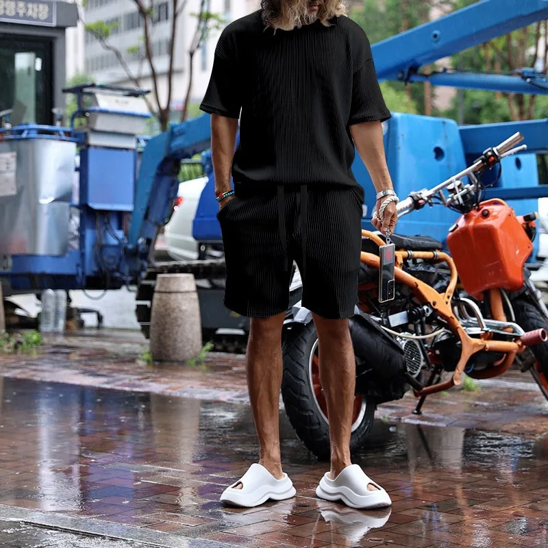 Pop Summer High Quality Men's Clothing Japanese And Korean Style Loose Large Size Cool Casual Short Sleeve Shorts Two-piece Set