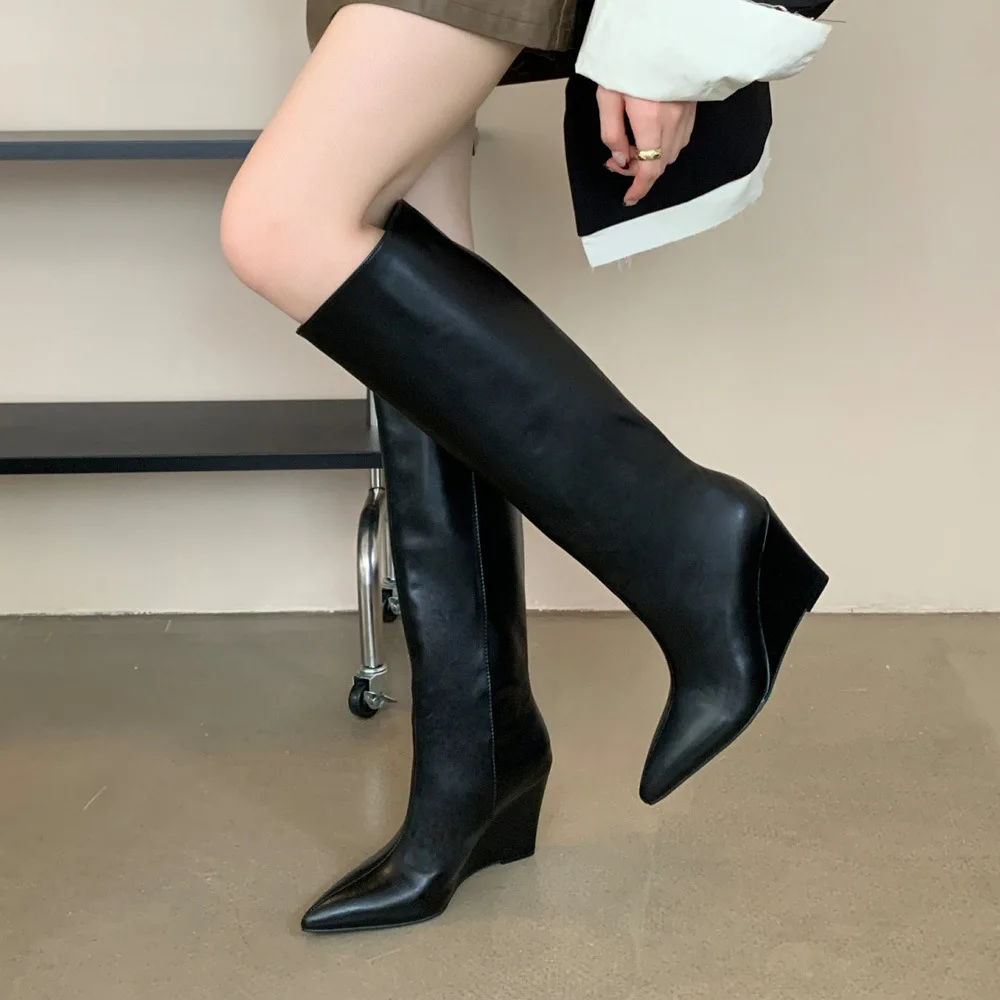 

Женские сапоги до колена с квадратным носком, дизайнерские ботинки на танкетке и низком каблуке, длинные уличные женские ботинки в стиле панк, модные зимние ботинки