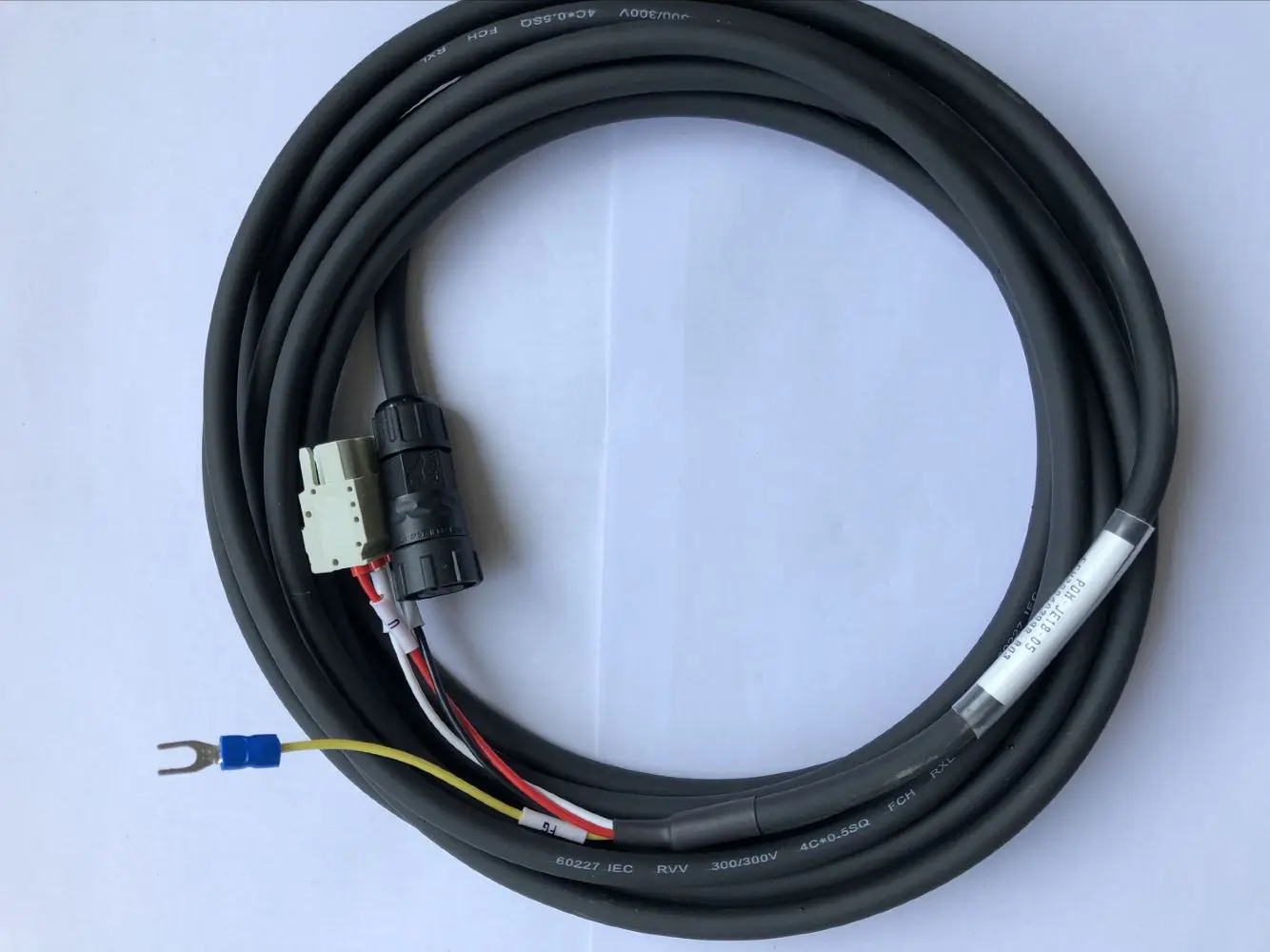 Servo EMJ, EMG motor wire below 750W, 4-core power plug wire PDM-JE18-05