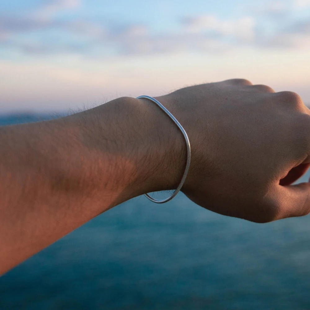 Modisches Edelstahl-Schlangenkettenarmband für Damen, goldfarbene Armbänder, Charm-Sommer 2022, Trends im Schmuckgroßhandel