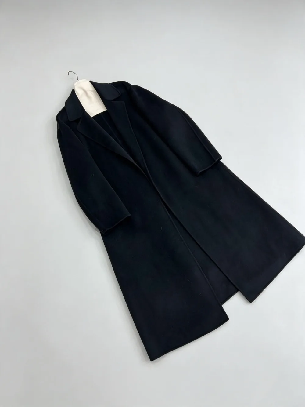Autumn/Winter New Cashmere and Australian Sheep Wool Blend High-End Black Ready-to-Wear Wool Coat for Women