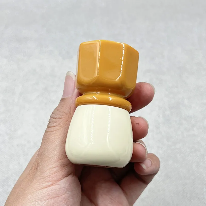 Beard Brush, Autumn Pear Cream Handle, Special Brush for Men's Shaving, Does Not Support Customization.