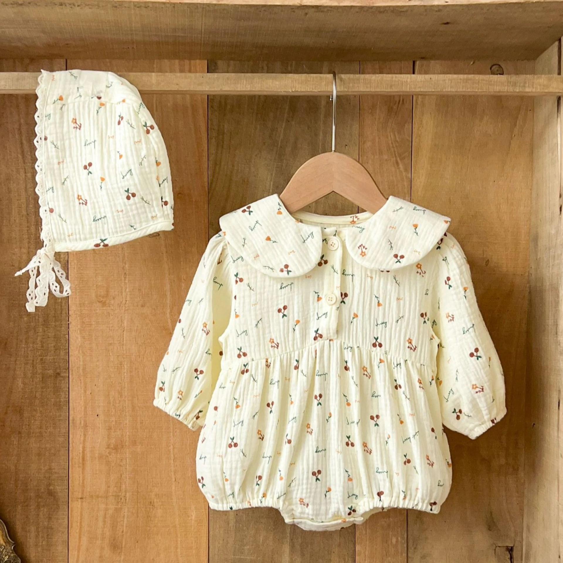 Girls Onesie 2026 Spring and Summer New Childrens Clothes Korean Style Girl Baby Doll Collar Print with Cap Lace Onesie