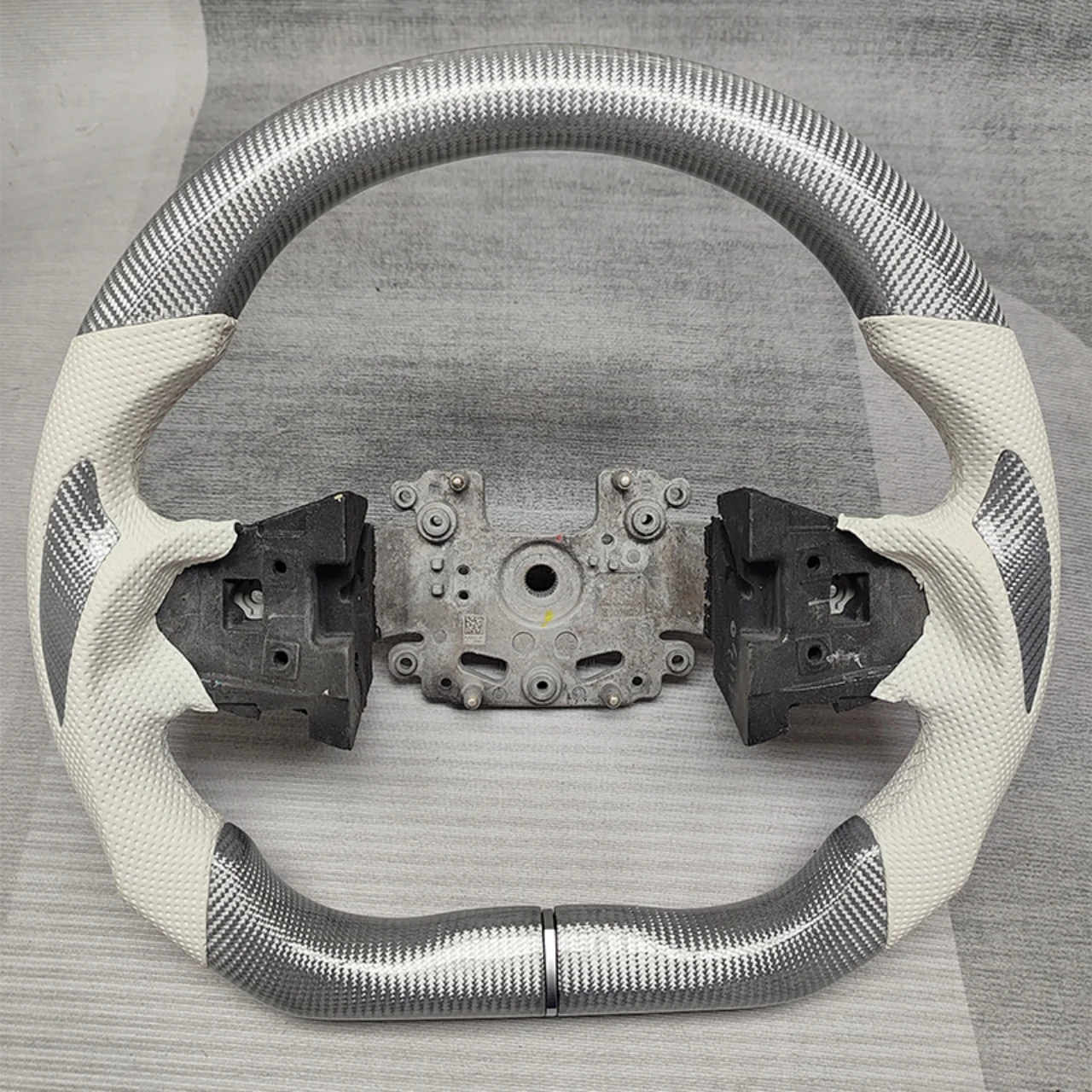 2024 Hot Sale Beautiful Steering Wheel Steering Wheel Car Steering Wheel Modification