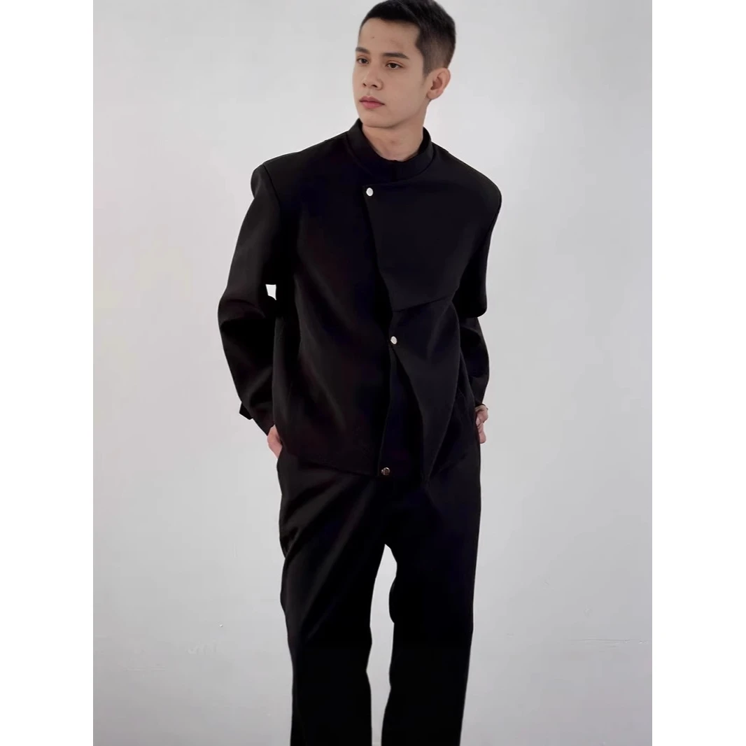 سترة رجالية بأسلوب صيني جديد مع أكتاف مبطنة، بدلة كاجوال ربيعية صغيرة بطراز غربي، سترة بياقة عالية أنيقة بطابع وطني