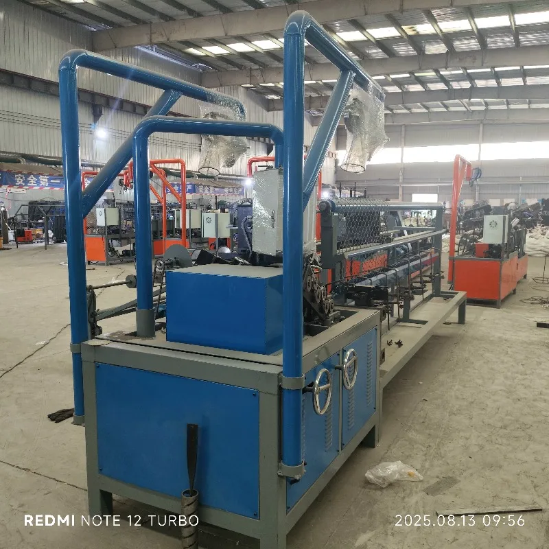 Customized Chain Link Fence Machine With Auto-Winding For Public Park Enclosures Sports Field Boundaries Community Green Space P
