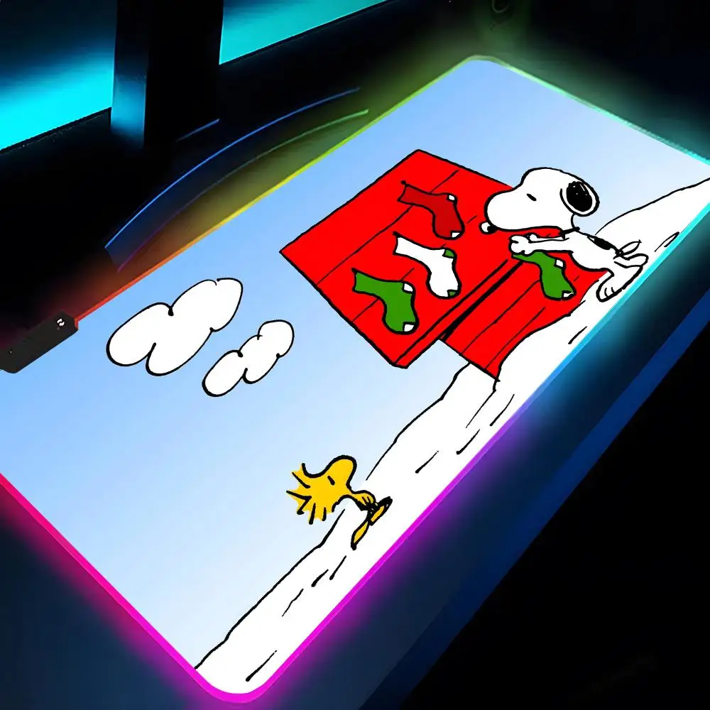 

y kreskówki s-snoopys podkładka pod mysz Rgb Xxl mata do laptopa podkładka pod mysz do gier podświetlana klawiatura Gamer dziewczyna podkładki stołowe biurko