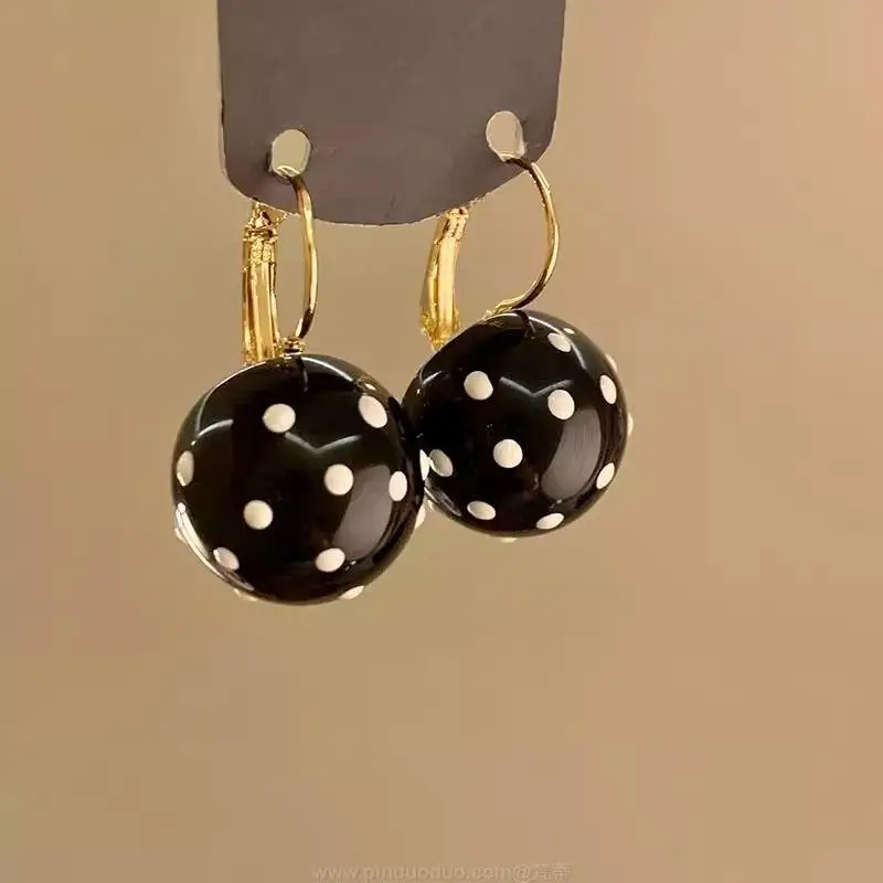 Retro Fashion Black And White Polka Dot Earrings For Women Elegant Round Ball Resin Acrylic Ear Buckles Casual Party Jewelry