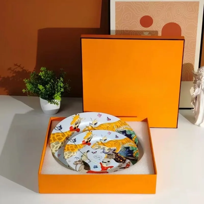 

European bone china coffee cup circus series high-end light luxury cup and saucer cover