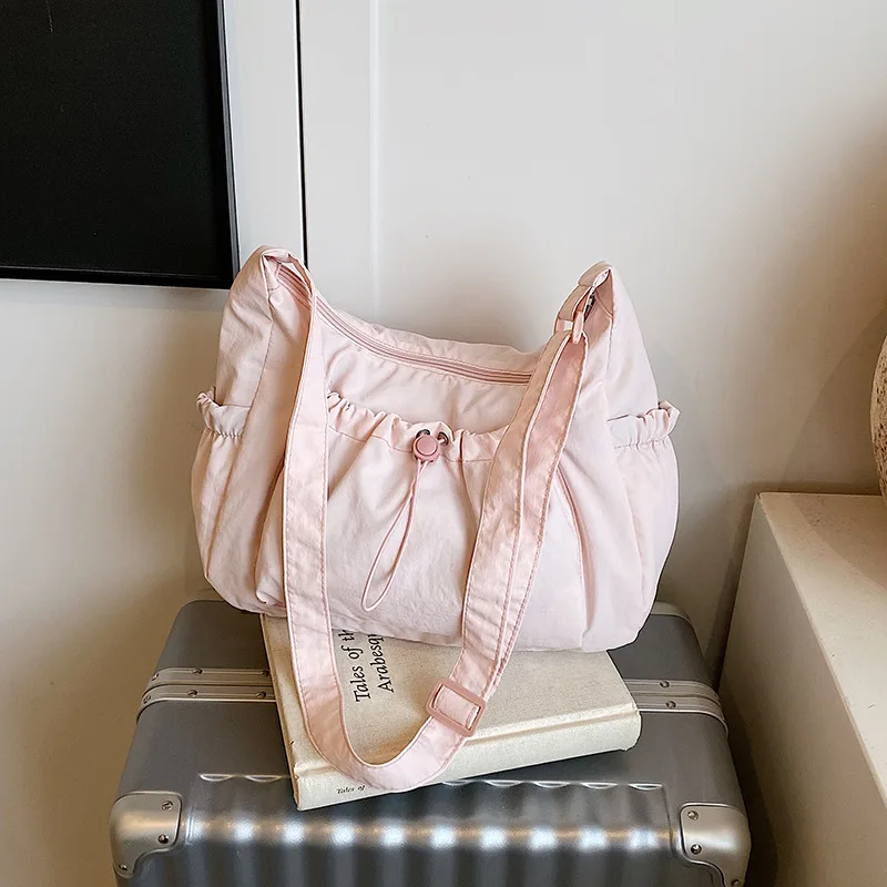bolsa-transversal-de-nylon-macio-para-mulheres-grande-capacidade-bolsa-de-ombro-com-alca-ajustavel-design-plissado-casual-para-o-dia-a-dia