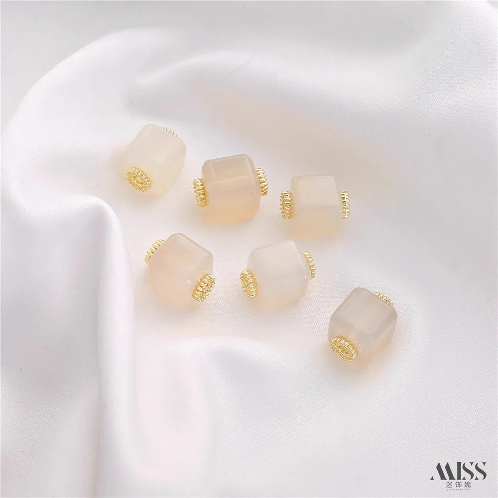 อาเกตธรรมชาติฝังทองน้ําตาล Cube ลูกปัดสแควร์ DIY Handmade Through-Hole ลูกปัดสร้อยข้อมือสร้อยคออุปกรณ์เสริม