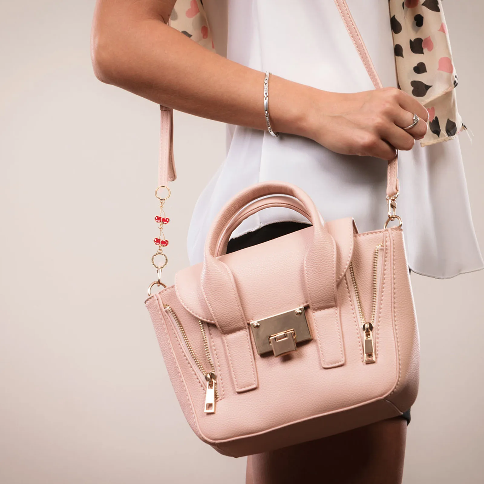 Prolunga per catena per borsa in ciliegio Ciondolo per tracolla rossa Lunghezza regolabile per borse a tracolla Accessorio per catena per borsa carina Elegante