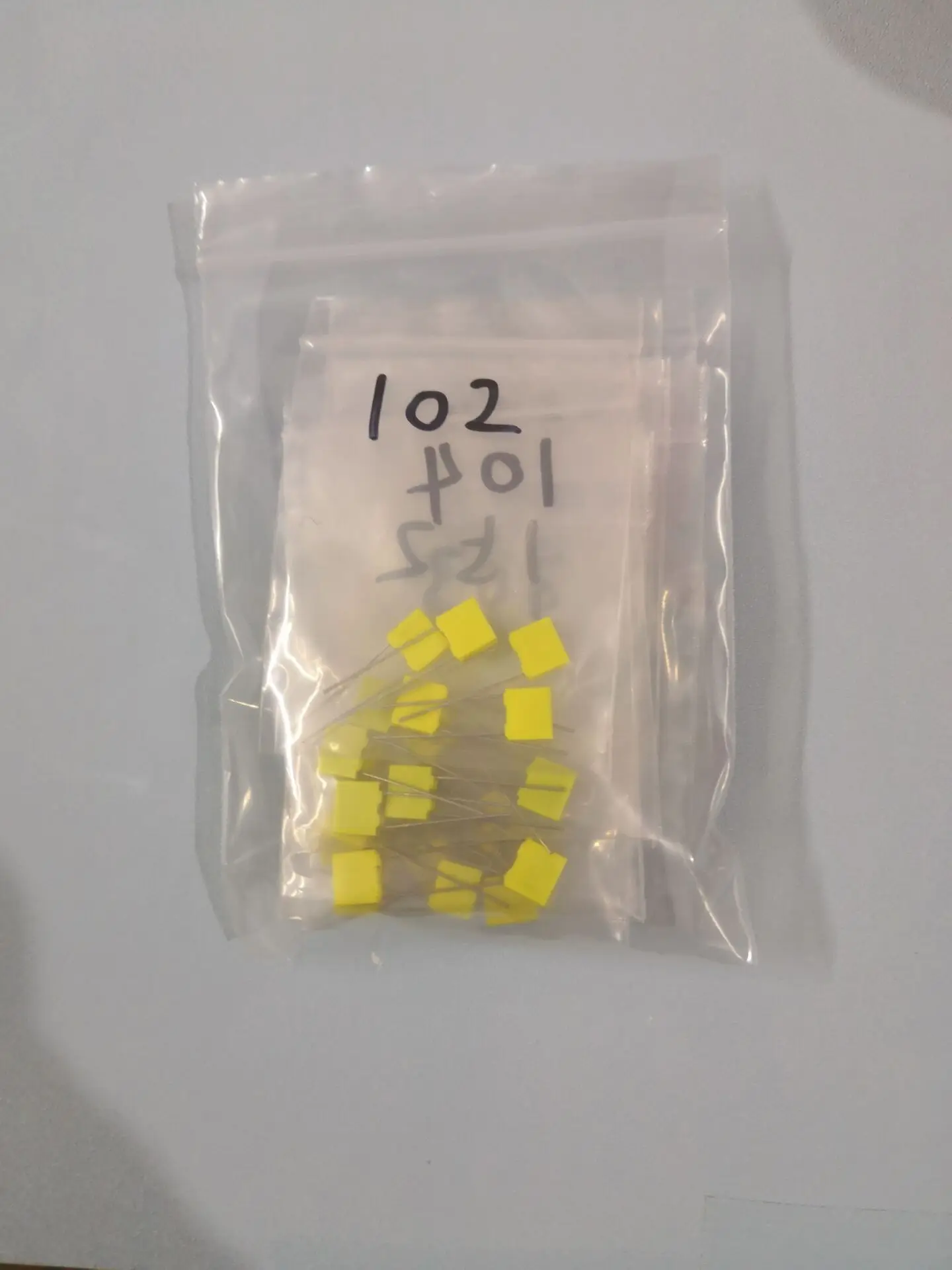 10 видов * 5 шт. комплект корректирующих конденсаторов 100 В 0,47/0,22/0,1 мкФ 47/33/10/4,7/3,3/1,51/NF 102/332/472/103/333/473/104/224/474/J TRIMMER