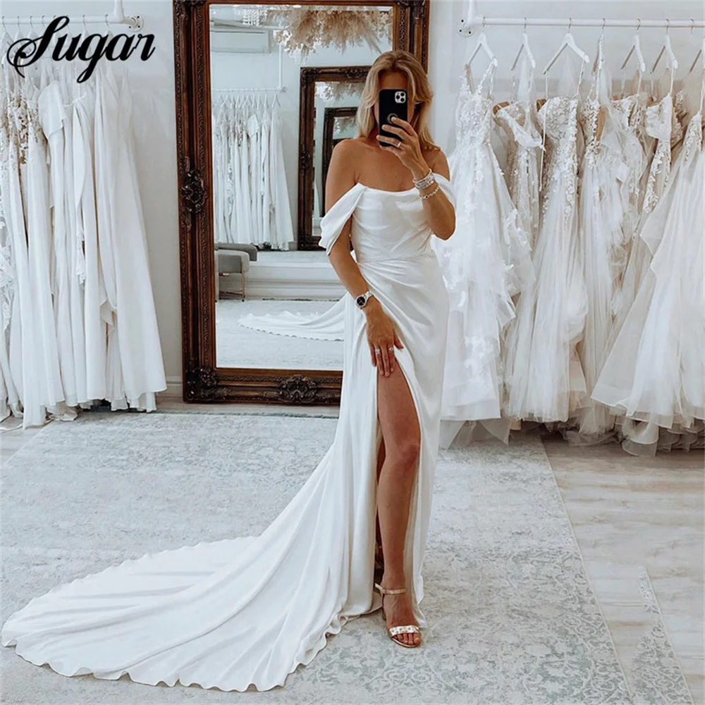 Semplice abito da sposa a sirena avorio con pieghe in raso al largo della spalla abiti da sposa con spacco laterale abito da festa di nozze in Arabia saudita