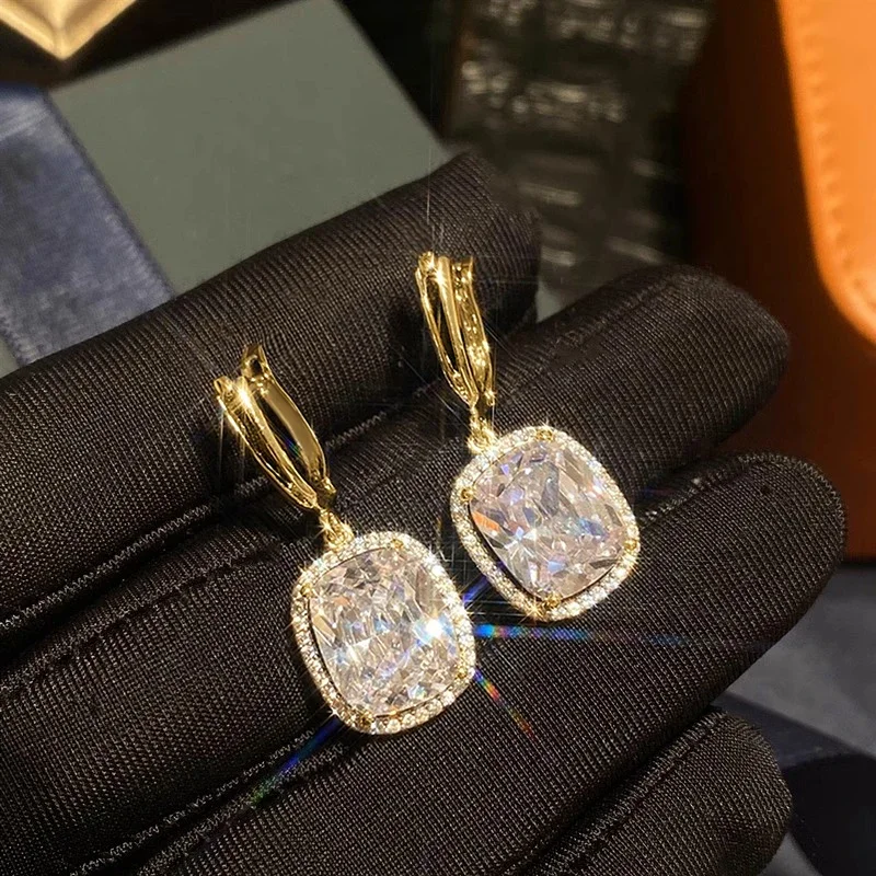 Huitan Brilliant Cubic Zirconia Drop Earrings for Women Opulent Charming Delicate Ear Accessories Exquisite Wedding Band Jewelry