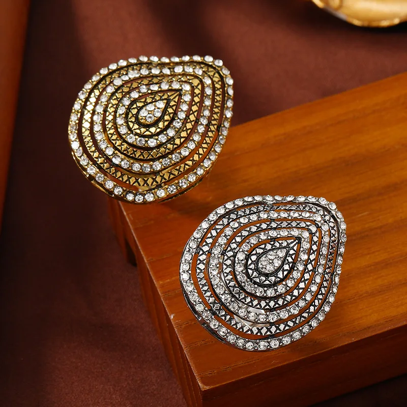 

Модное винтажное кольцо с полым дизайном и бриллиантами, новинка осенне-зимнего сезона, стильный аксессуар для пальца