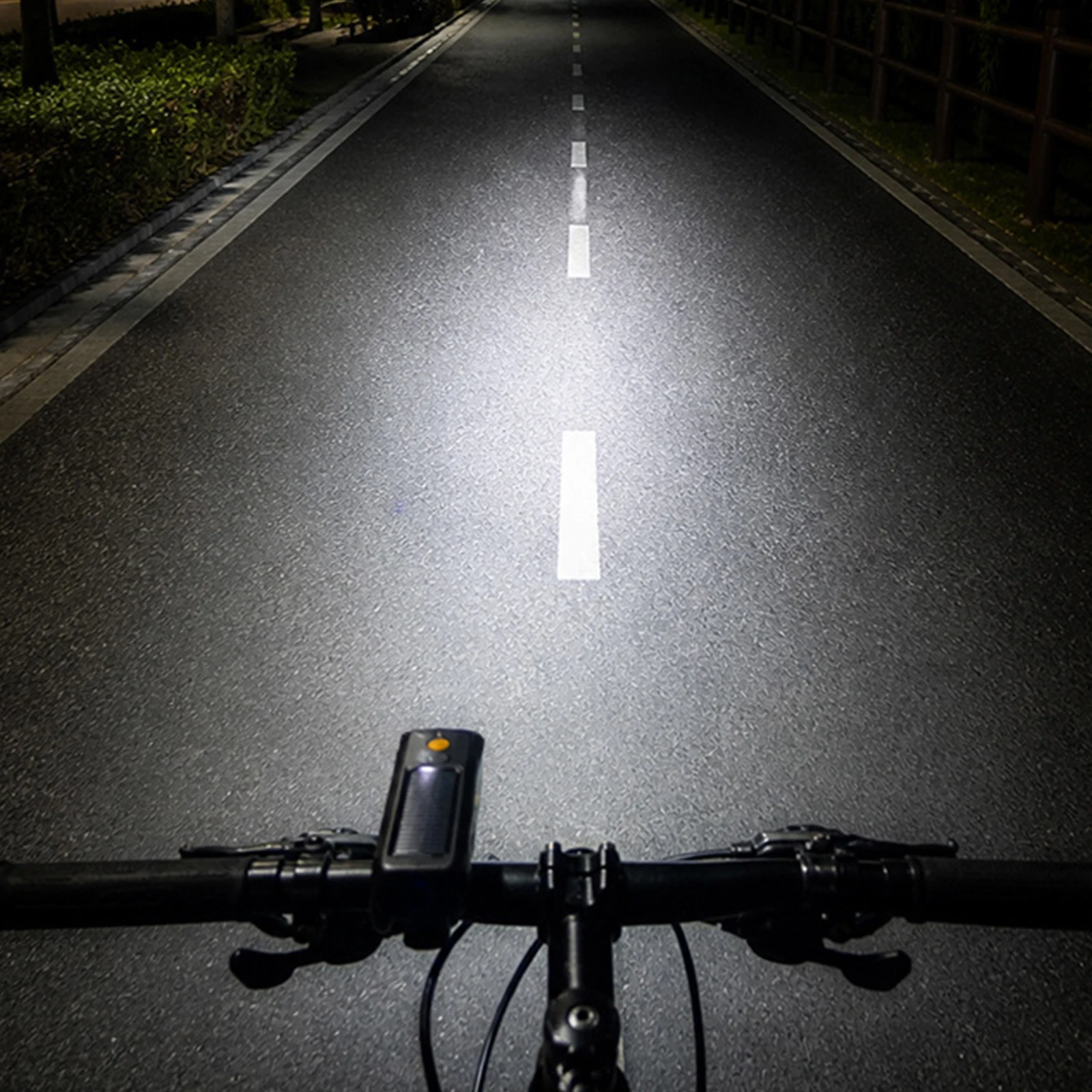 Solar Powered High-Brightness Bicycles Headlights 1200mAh Rechargeable Bike Flashlight Power Display Outdoor Cycling Equipment