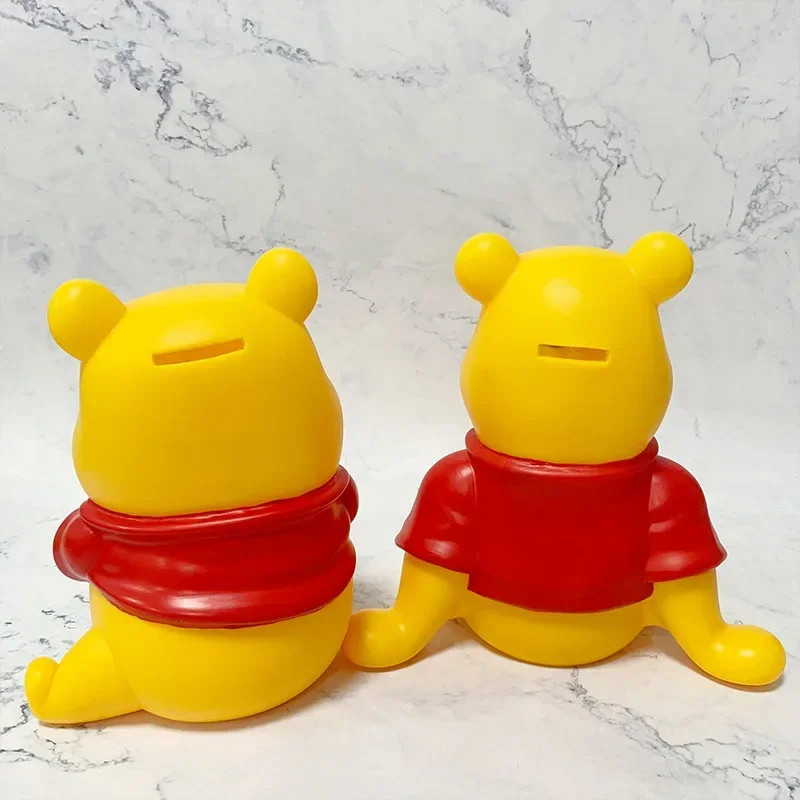 20cm Uroczy Kubuś Puchatek Skarbonka Niedźwiedź Bea Figurka Akcji PVC Kolekcjonerski Model Dekoracja Domu Prezent dla Dzieci Kreskówkowa Skarbonka