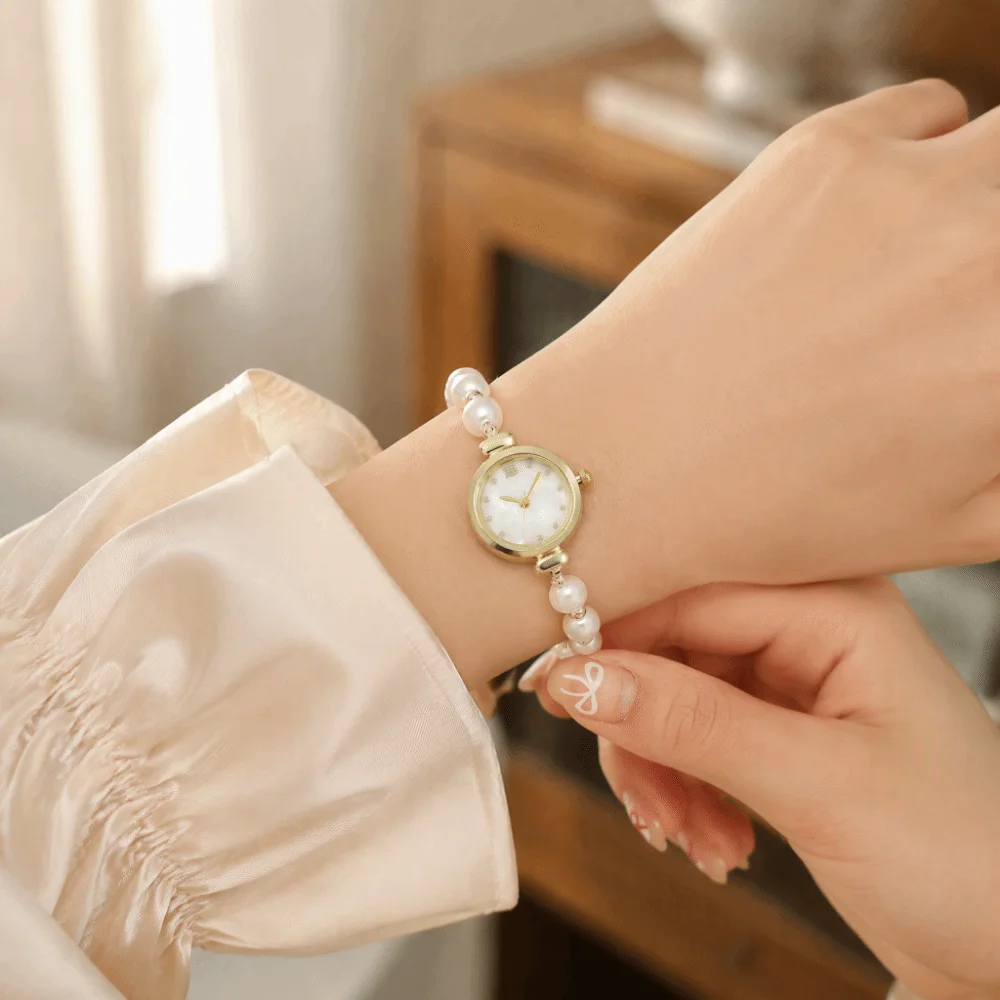Round Dial Pearl Bracelet Watch Elegant Minimalist Women Quartz Watch Delicate Adjustable Drawstring Chain Small Dial Watch Gift