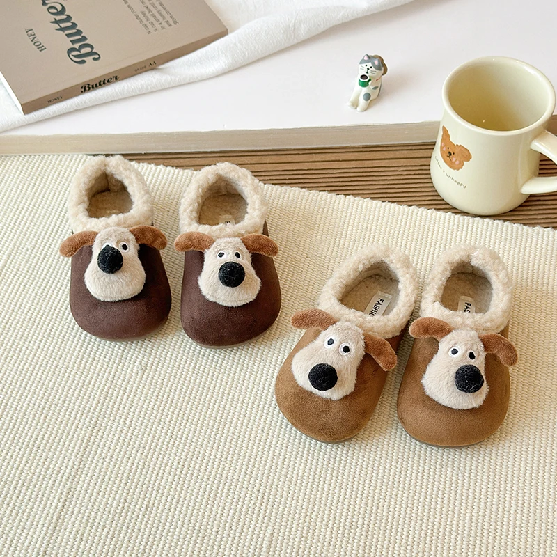 

2025 New Girls Lightweight Comfortable and Warm Kawaii Fluffy Winter Warm Slippers Woman Cartoon Funny Shoes