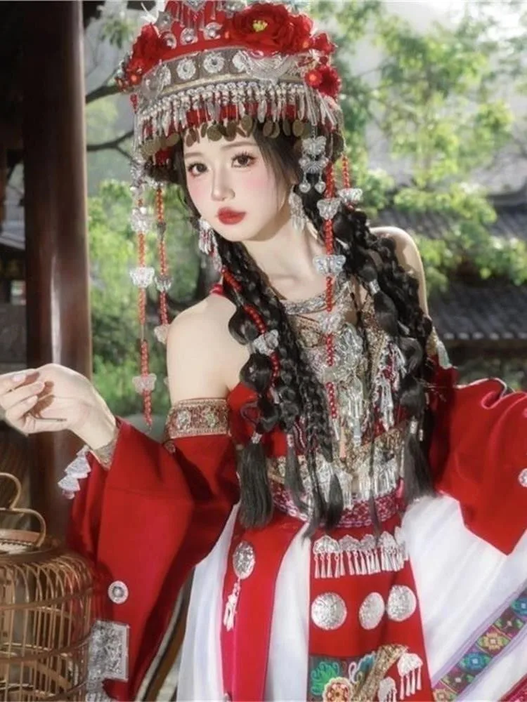 

New travel photography outfits for exotic girls including photo and performance costumes