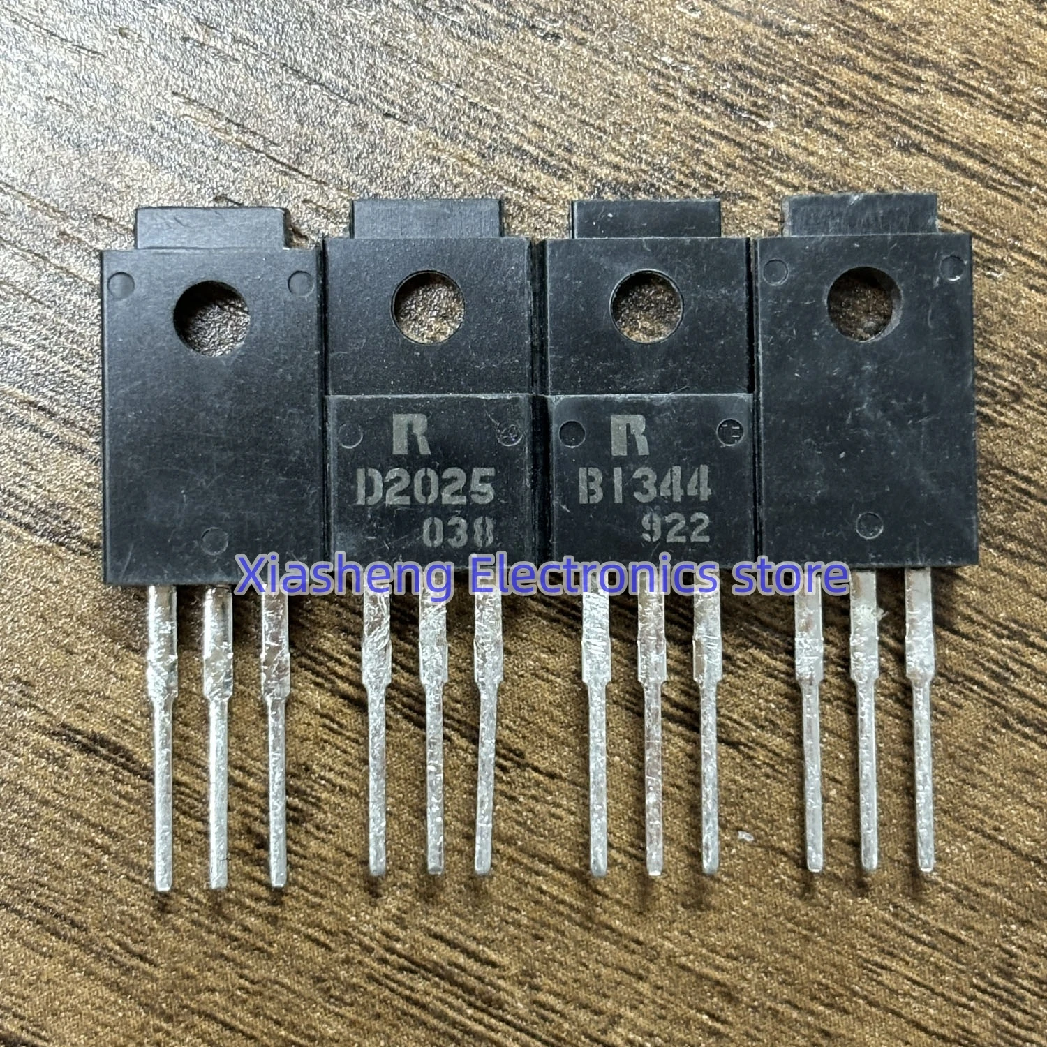 Nuovo originale 5 paia 2SB1344 B1344 + 2SD2025 D2025 TO-220F Transistor disponibile