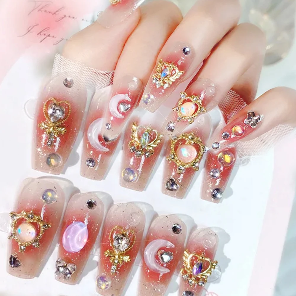 24Pcs Sailor Moon Gradient Bloom False Nails Mid-Ballet Press On Nail Fake Nails With Star/Moon Aurora Diamond Manicure Tips