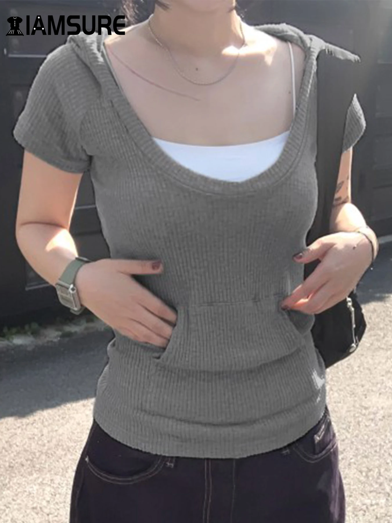 

IAMSURE Basic Solid Hooded Pockets Hooded T Shirt Casual Slim O-Neck Short Sleeve Tees Women 2025 Summer Fashion Streetwear Lady