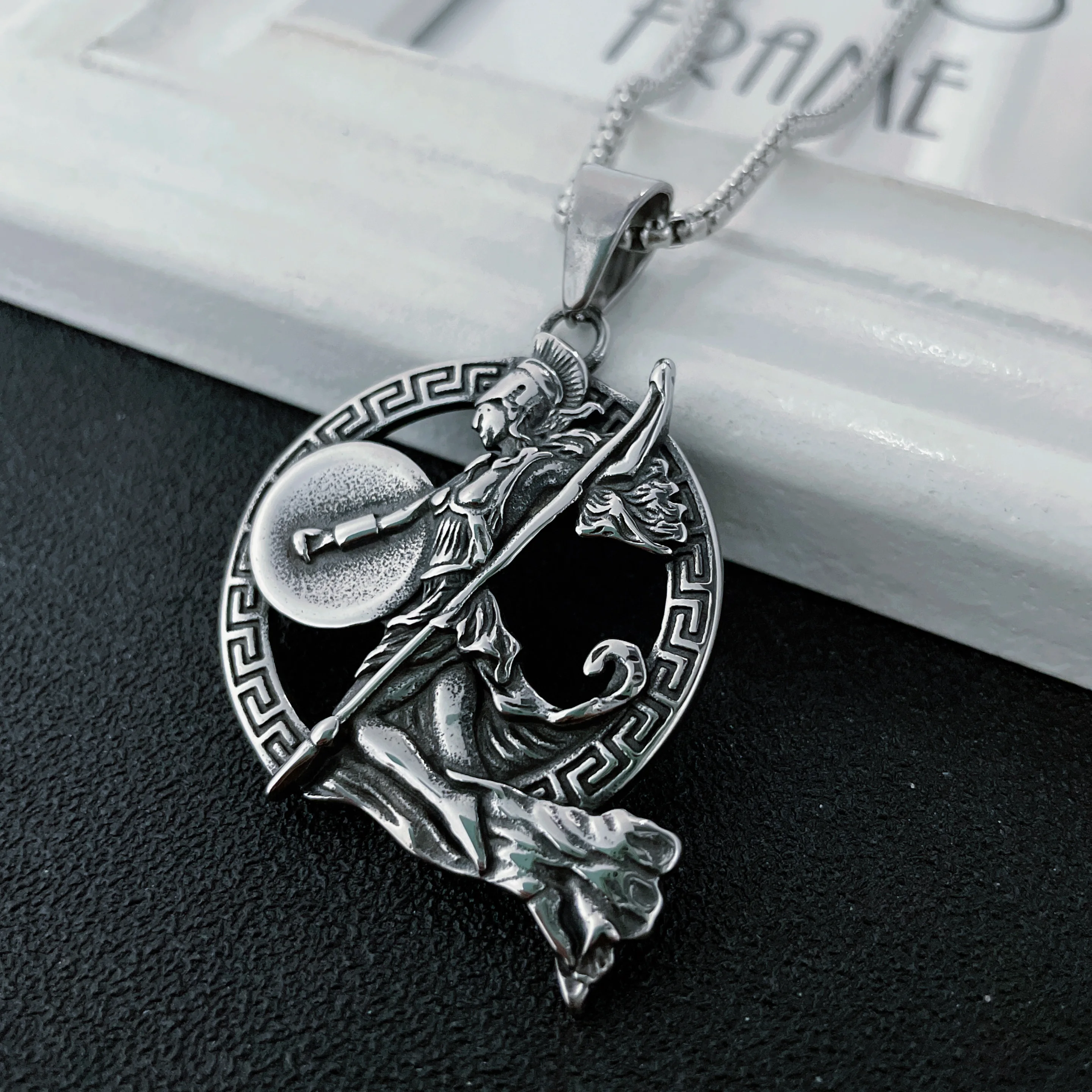 القوطية اليونانية آلهة الأساطير الرومانية المحارب آلهة مينيرفا أثينا قلادة قلادة خمر للرجال النساء مجوهرات اكسسوارات #1