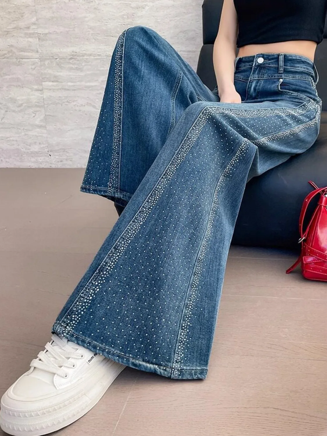 Women's High Waisted Rhinestone Jeans Wide Leg Sparkle Denim Pants Y2K Streetwear Bling Trousers with Side Crystal Detail