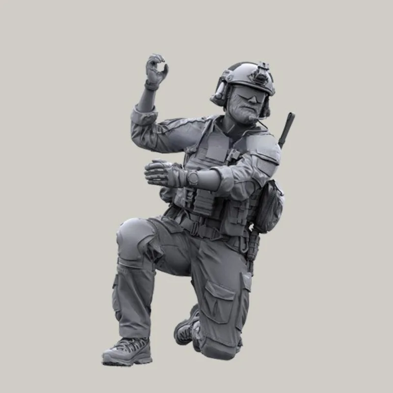 1:35 Die Cast Resin Figure Model Assembly Kit Soldier Model Needs Assembly Unpainted Free Shipping (1 Person) (No Cord)