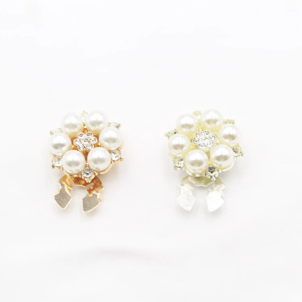 2pcs/OFXSHIP Pearl Embedded Diamond Flower Plate Cufflinks Press Type DIY Simple Shirt Small Fragrance Style Fashion Accessories