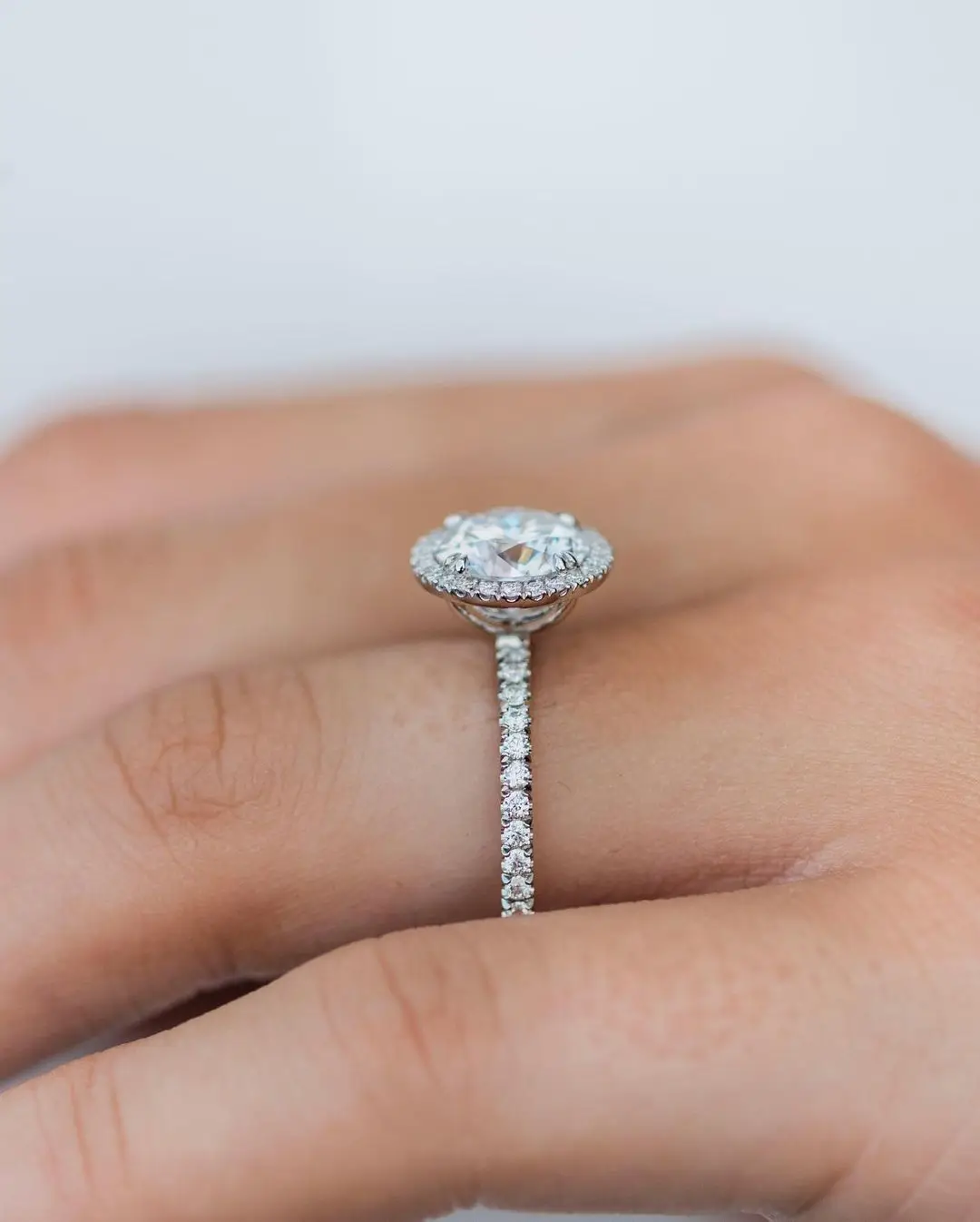 2.5CT Lab‑Created Moissanite Wedding Ring 8.5mm Brilliant Round‑Cut Multi‑Tone Gold‑Color Plated Fine Jewelry For Women Engagement Wedding Promise Gift view 6