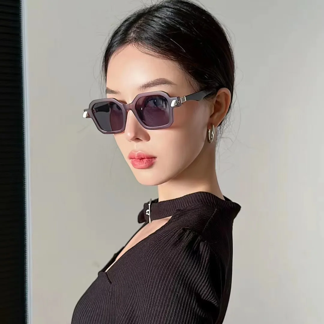 

Fashion Trendy Sun Glasses for Women Square Shape Anti-reflective Men's Sunglasses Holiday Travelling Female Sun Glass