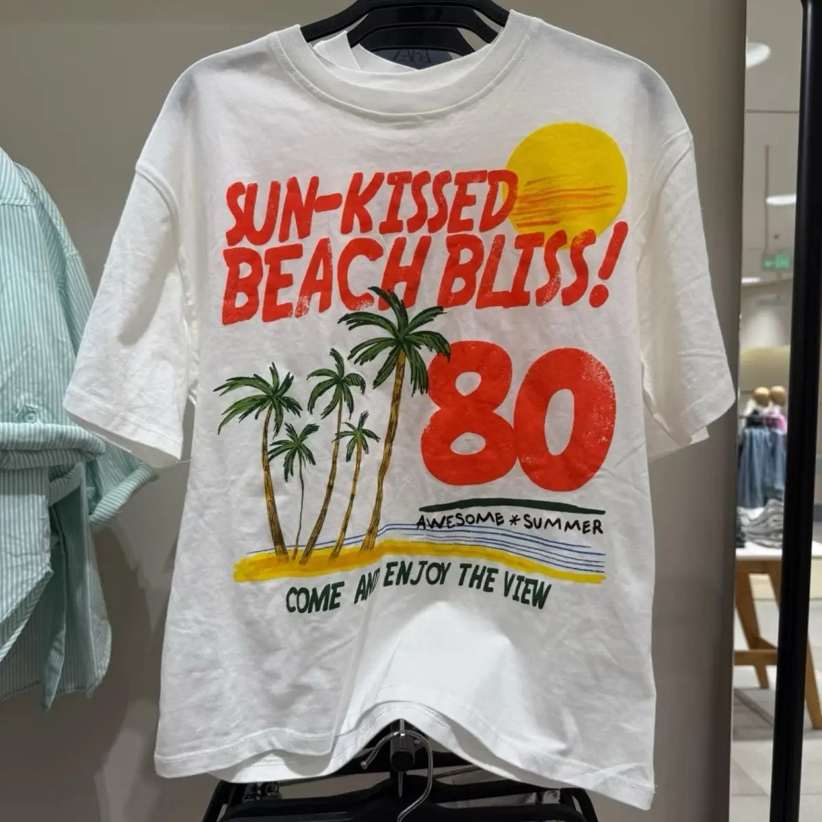 T-shirt Vintage Années 80 « Sun-Kissed Beach Bliss » - Coton imprimé palmiers et coucher de soleil, haut décontracté à manches courtes pour l'été et les vacances