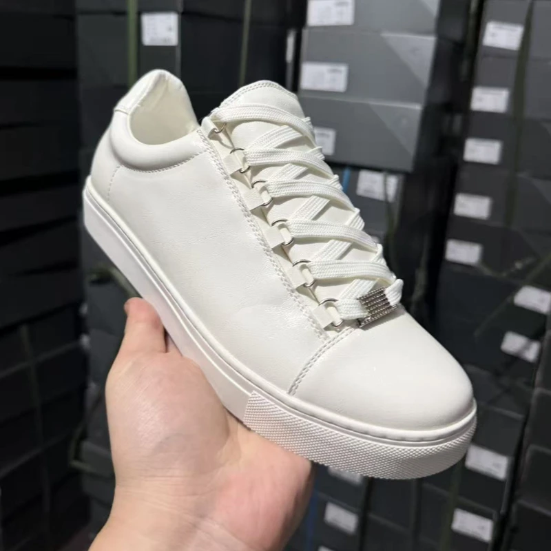 New Shoes for Men Genuine Leather Casual Shoes Street Trend White Flat Skateboard Shoes Couples Lace-up Sneakers