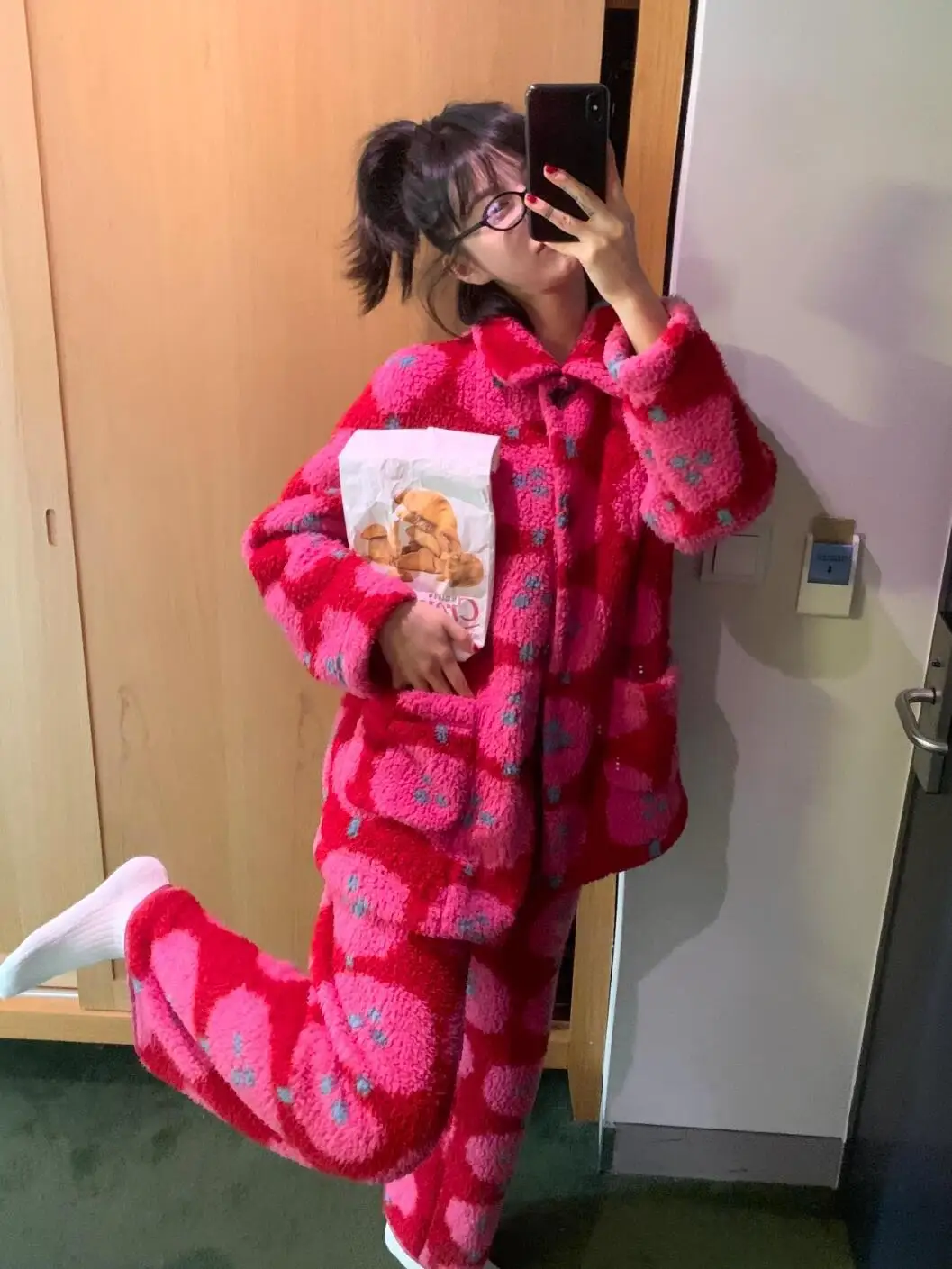 

Розовый цветной женский костюм из кораллового флиса в горошек, зимний толстый костюм на флисовой подкладке, подходит для домашней одежды, пижам или верхней одежды