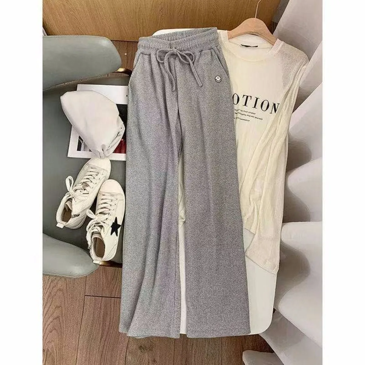 Eleganckie, codzienne spodnie damskie o prostych nogawkach z uroczym nadrukiem uśmiechniętej twarzy, ze sznurkiem, luźne, długie, do biura, nowa kolekcja odzieży damskiej.