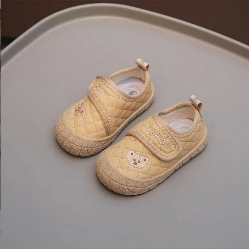 Soft soled baby shoes boys' autumn board  children's shoes autumn boys' baby walking children's anti kick sports women's shoes