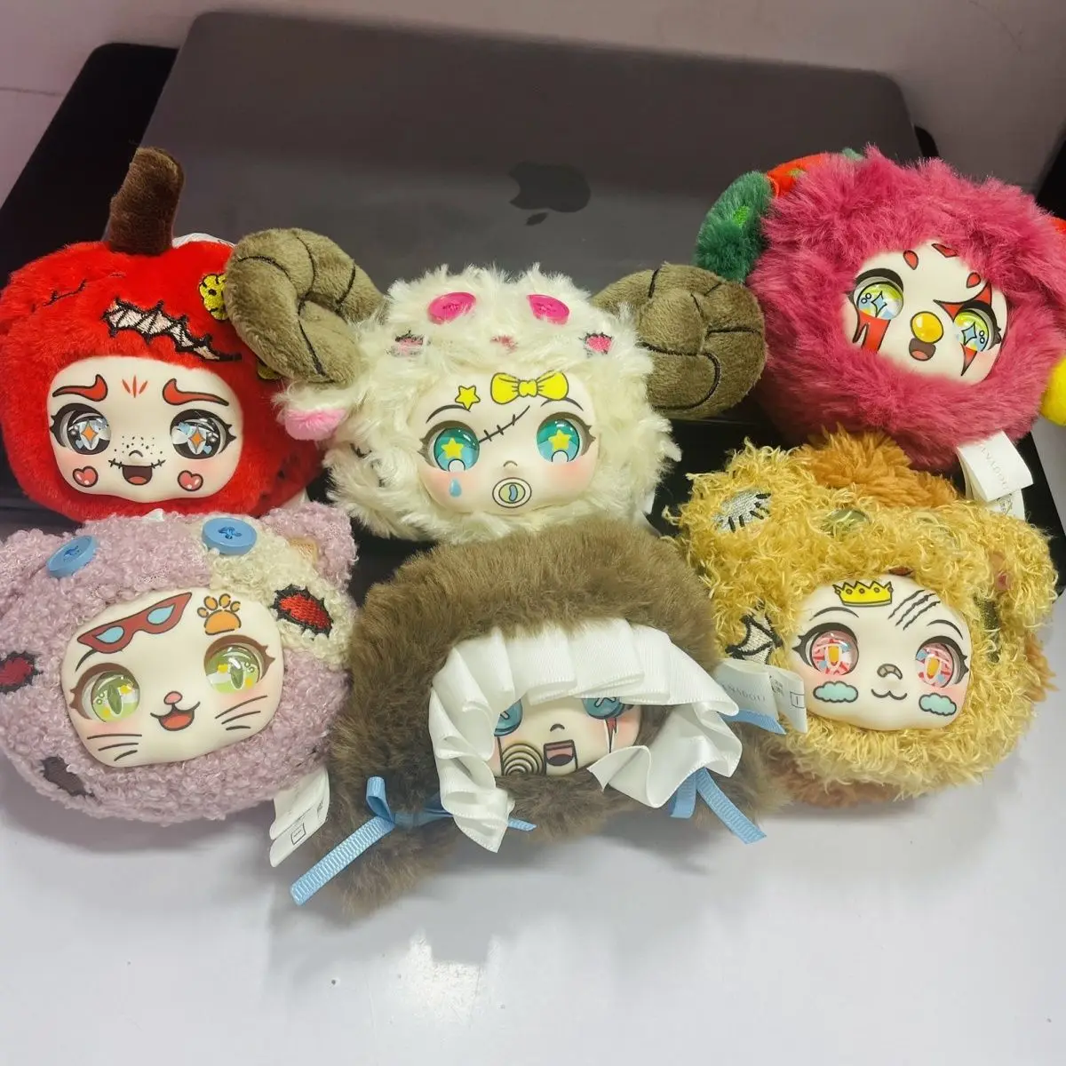 

New Vinyl Plush Blind Box Collectible Dark Carnival Plush Blind Box Set 6 Unique Designs for Horror-Themed Decor Halloween Gifts