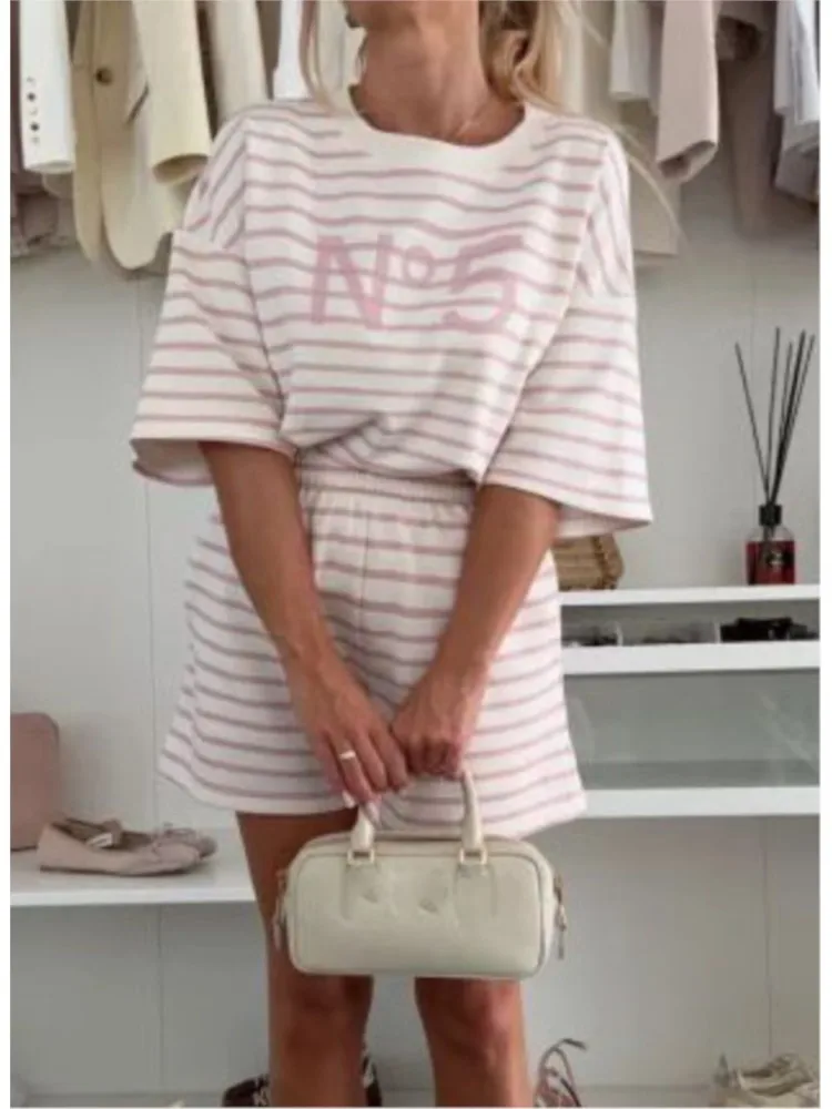 عادية مخطط 2 قطعة مجموعات للنساء موضة قصيرة الأكمام س الرقبة القمم عالية الخصر مجموعة تي شيرتات قصيرة للأطفال سيدة الصيف الرياضة الملابس النسائية #3